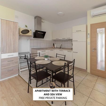 Apartma Vesna Копер Екстериор снимка
