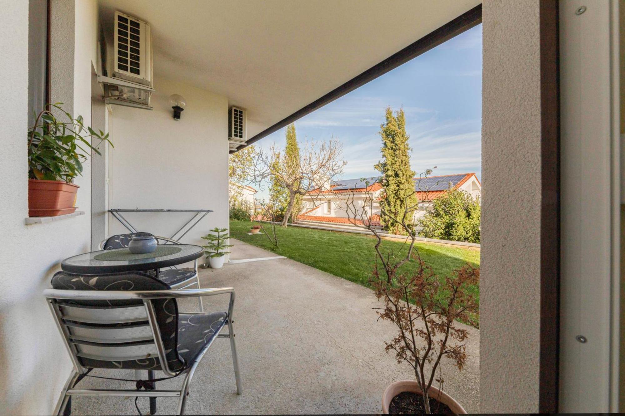 Apartma Vesna Копер Екстериор снимка