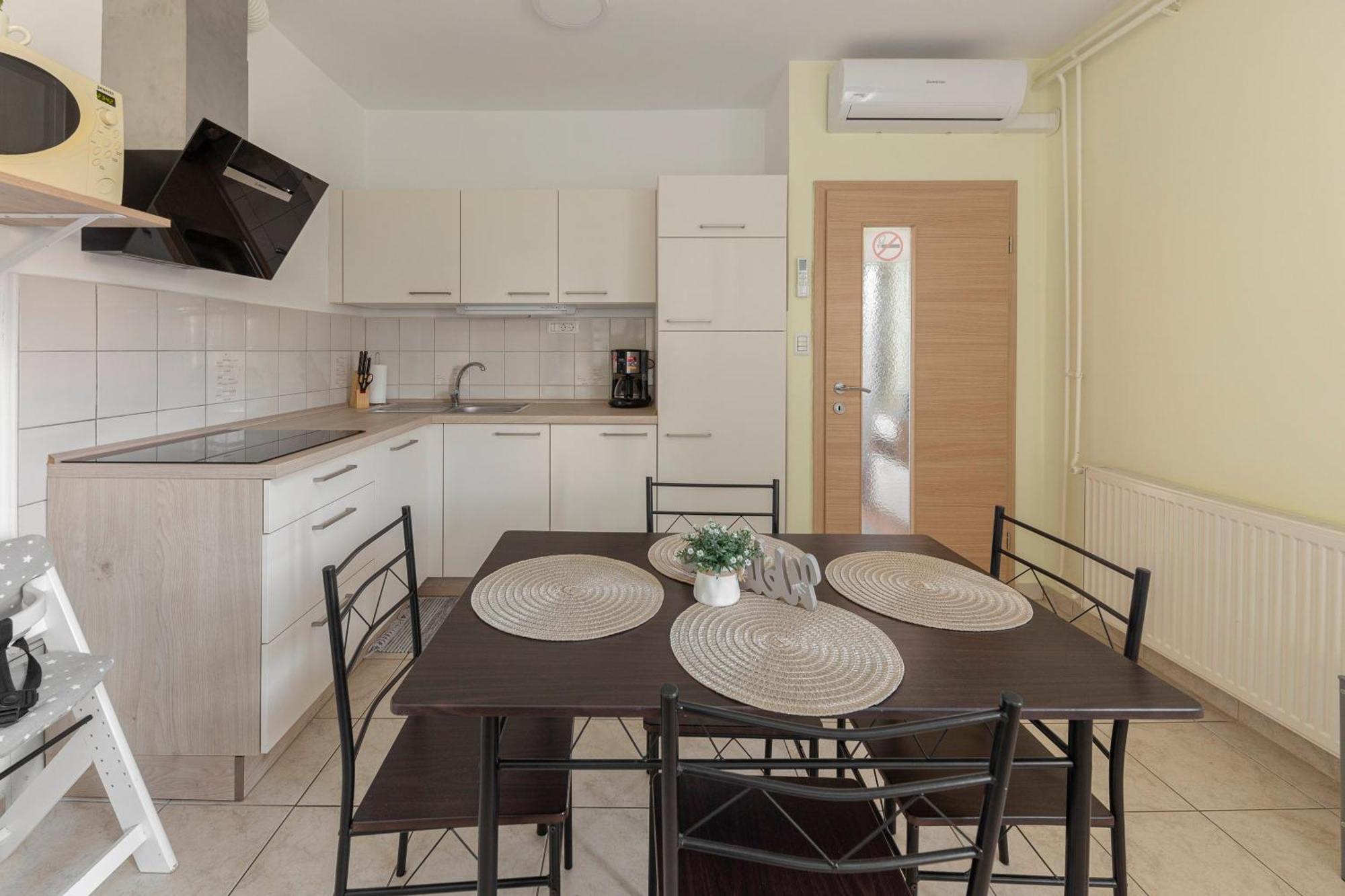 Apartma Vesna Копер Екстериор снимка